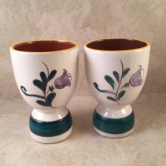 Handpainted Pair of Egg Cups 2 - Picture 1 of 4